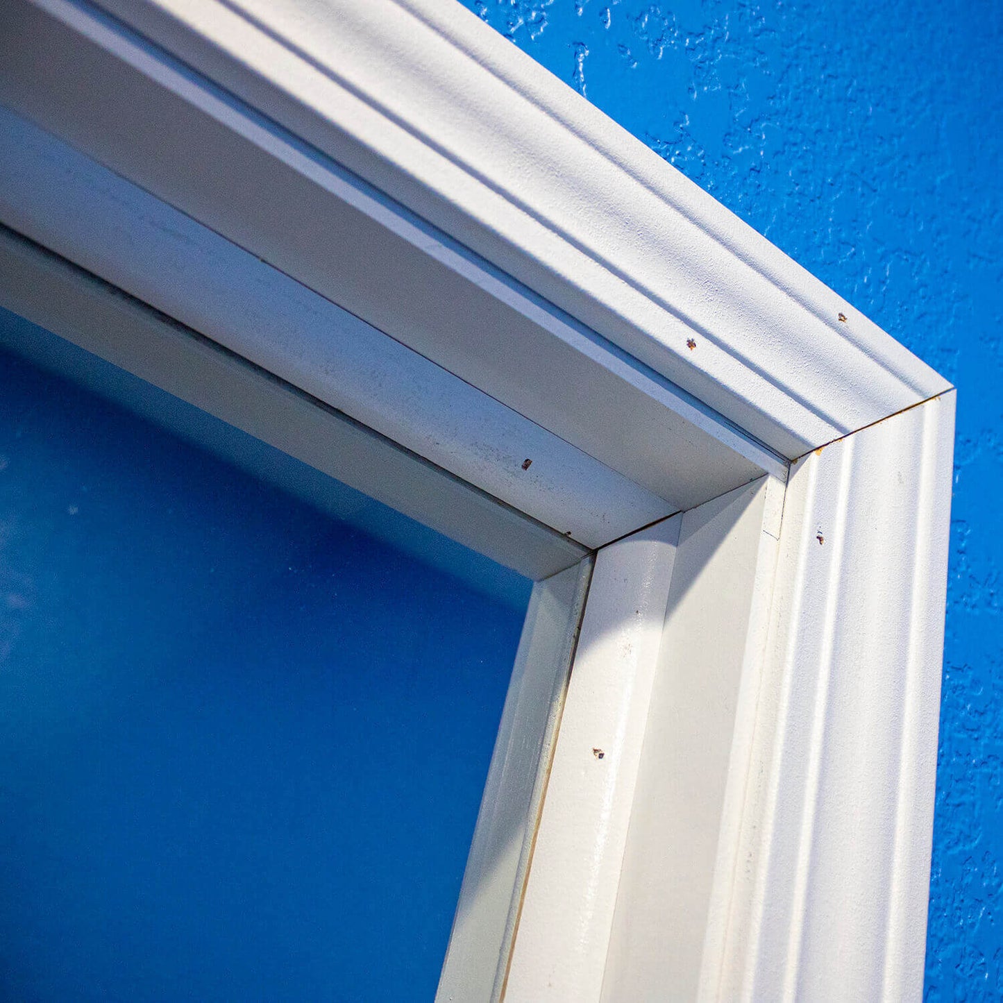 Finish Nails used for "finishing" projects and are non-structural in nature. Common uses for a finish nail are installing crown molding, baseboards, paneling and other projects